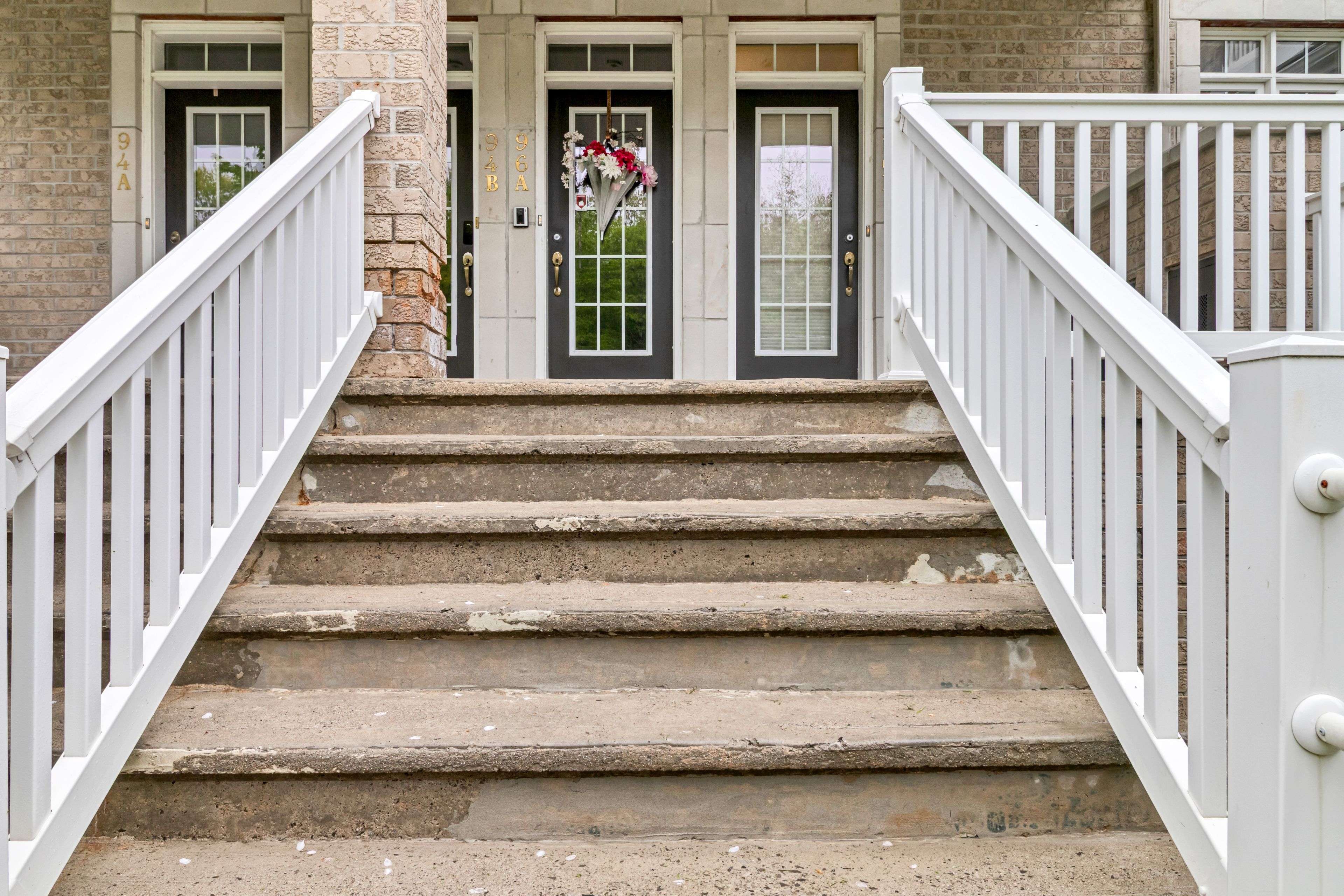 Kanata, ON K2M 0C4,96 Stonehaven DR #B