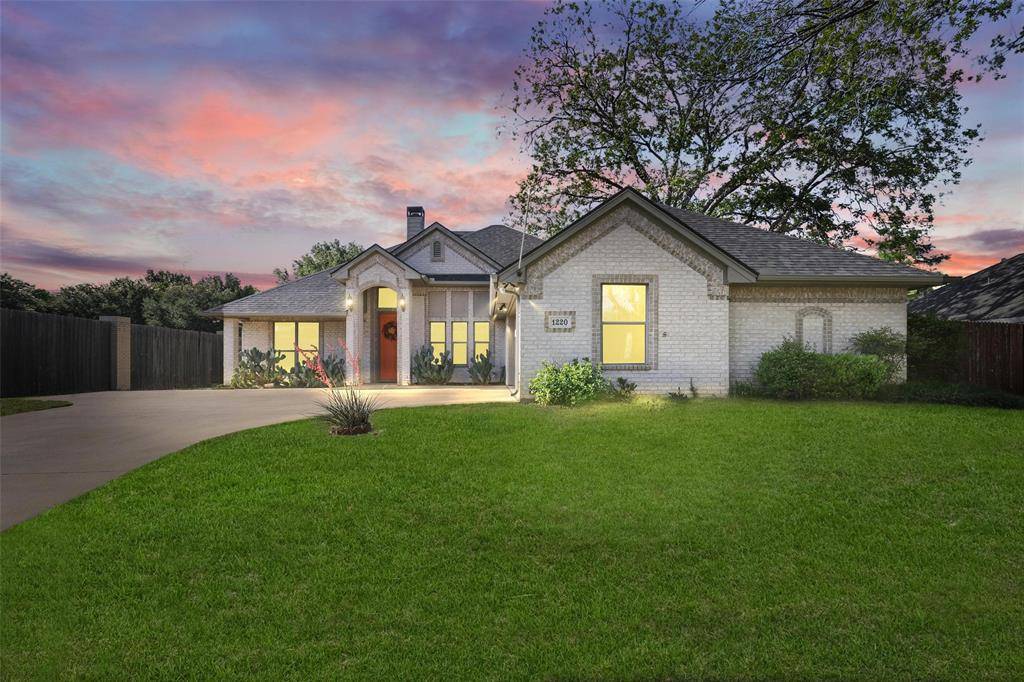 Granbury, TX 76048,1220 Chaparral Lane