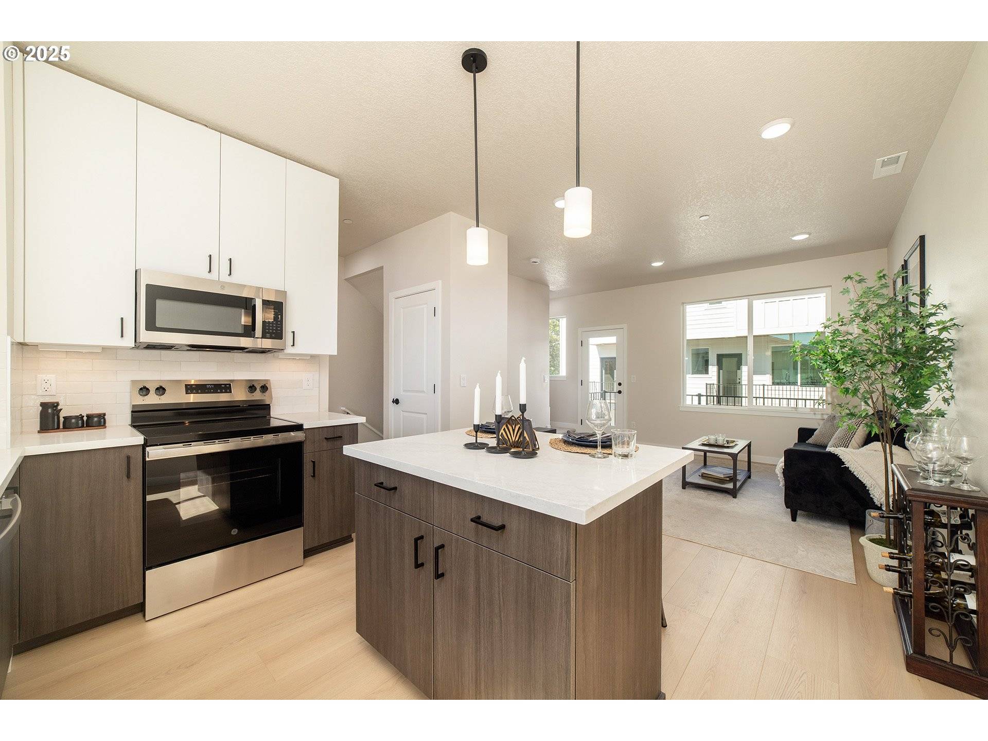 Portland, OR 97202,1671 SE SHERRETT ST
