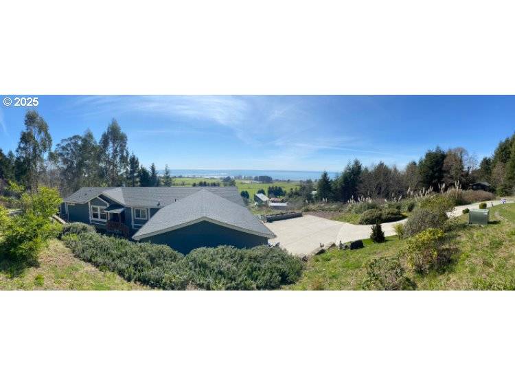 Brookings, OR 97415,98860 MCVAY CREEK RD