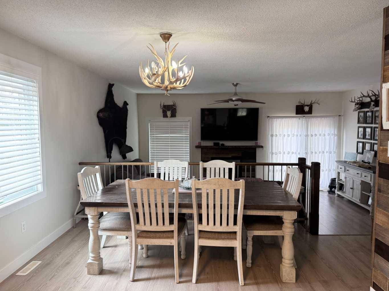 Sylvan Lake, AB T4S 1M4,2 Garden CT