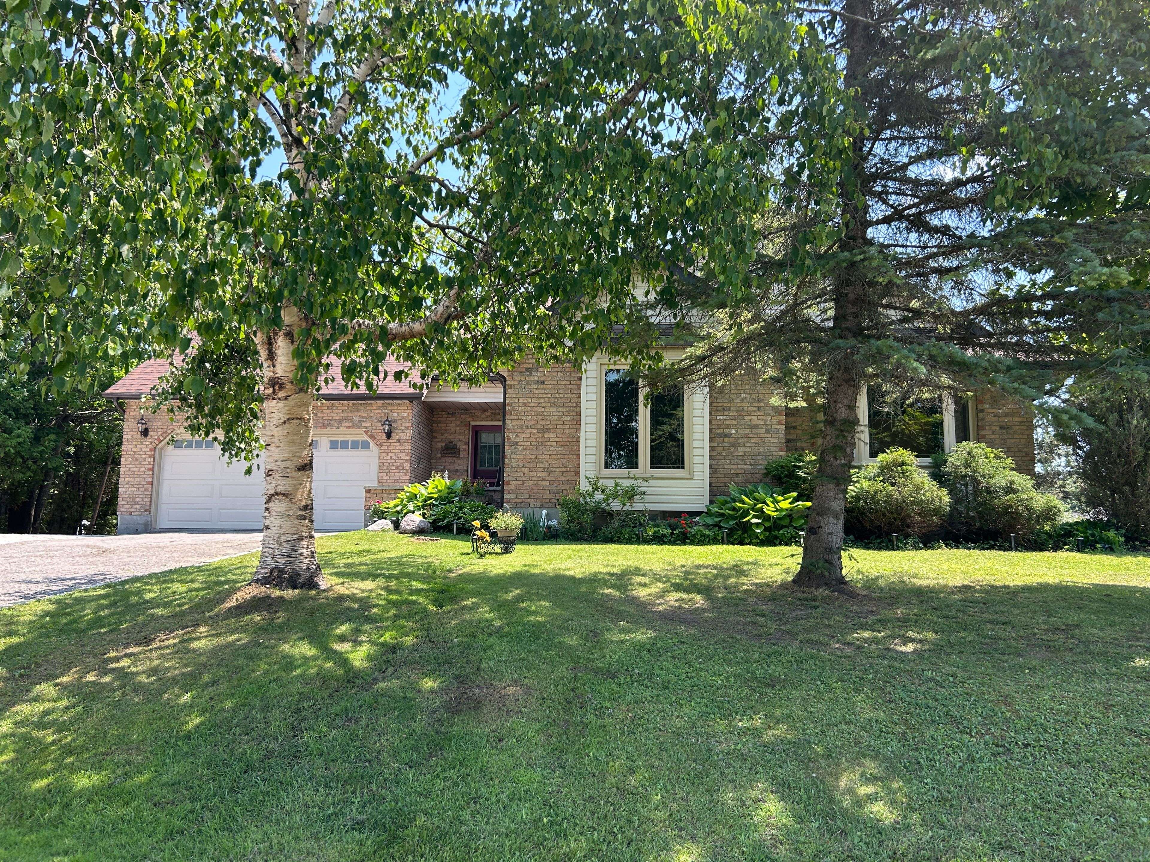 Oro-medonte, ON L0L 2E0,41 Howard DR