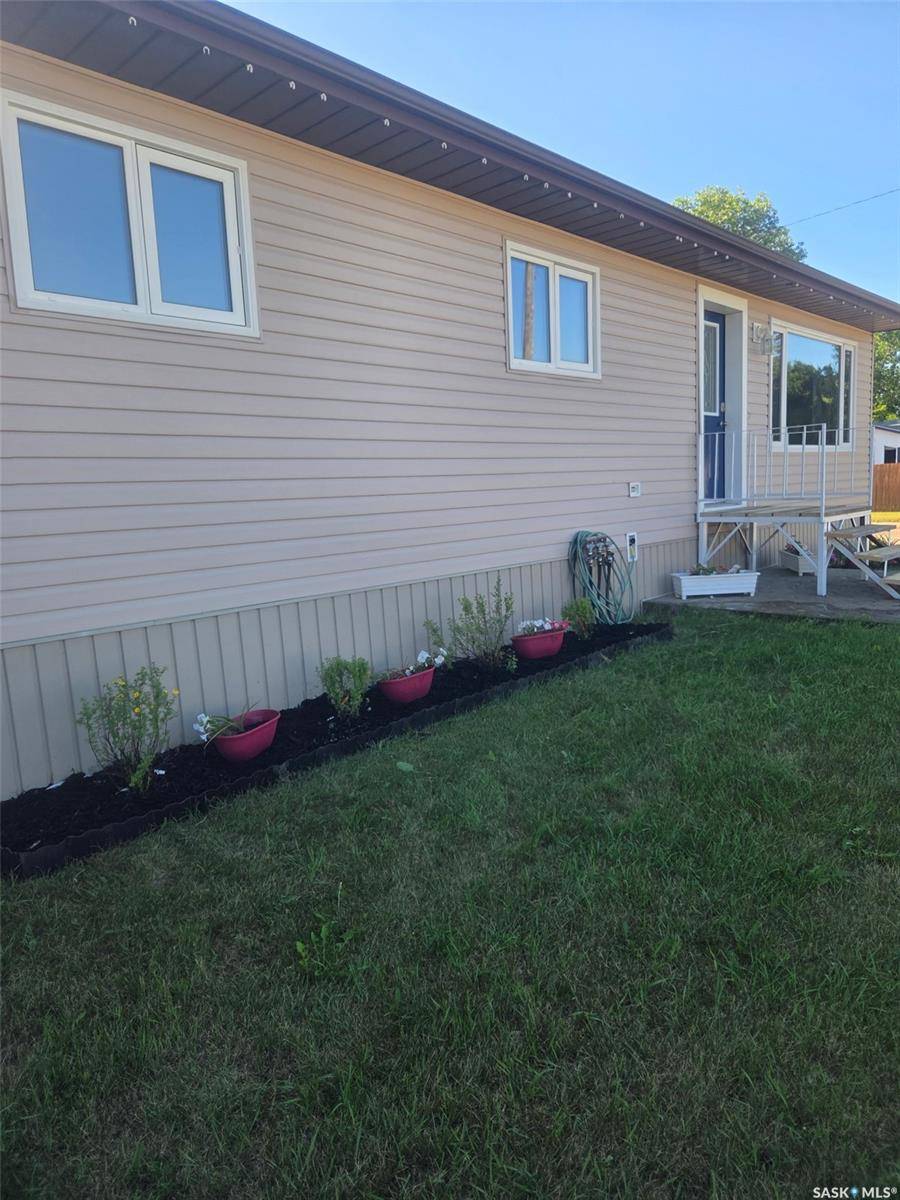 Carnduff, SK S0C 0S0,219 1st STREET W