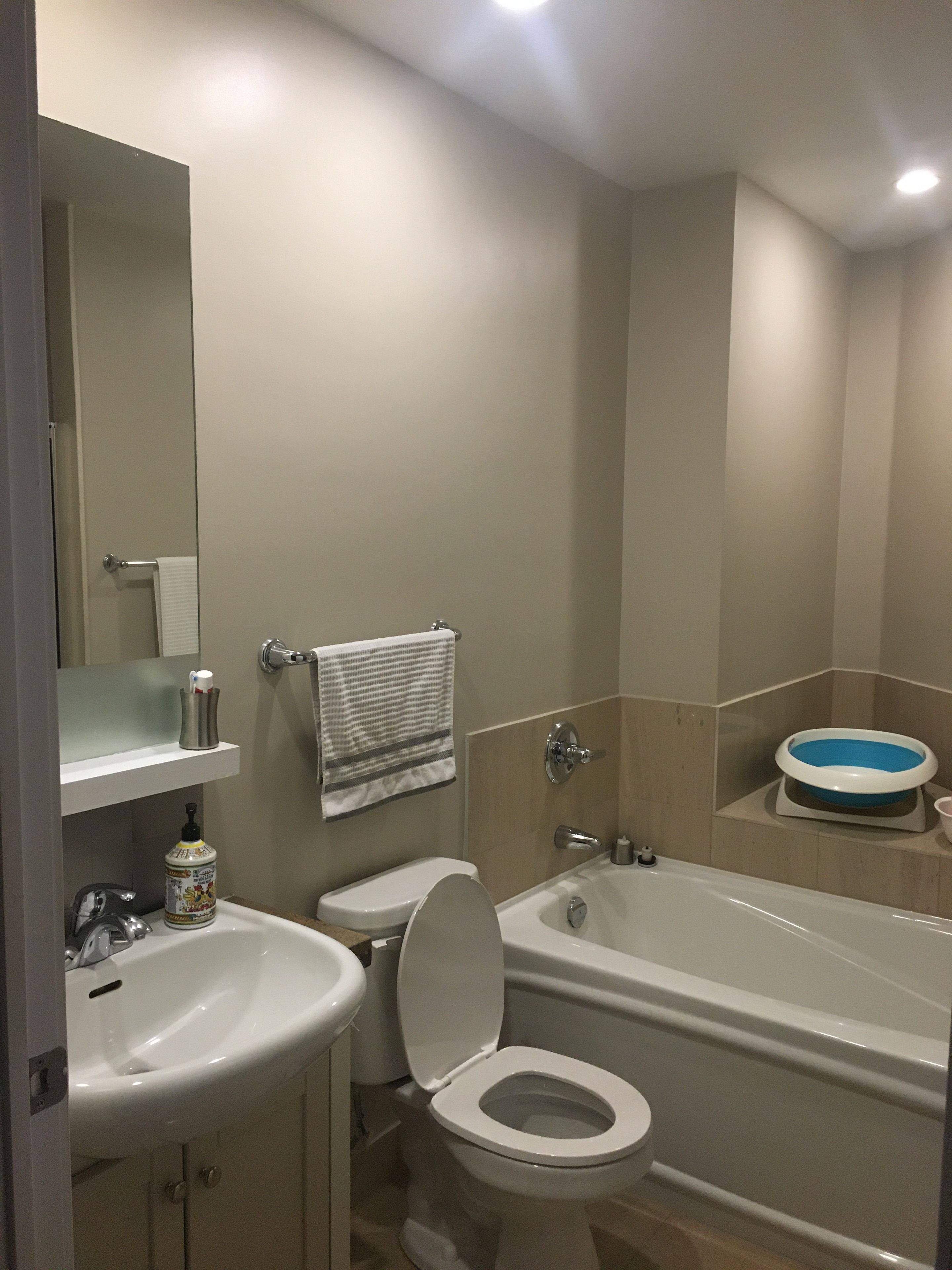 Toronto C01, ON M5J 2Y5,208 Queens Quay W #2105