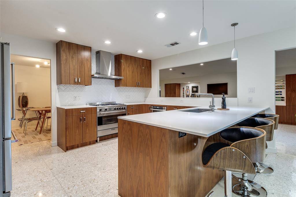 Dallas, TX 75230,7154 Grand Oaks Road