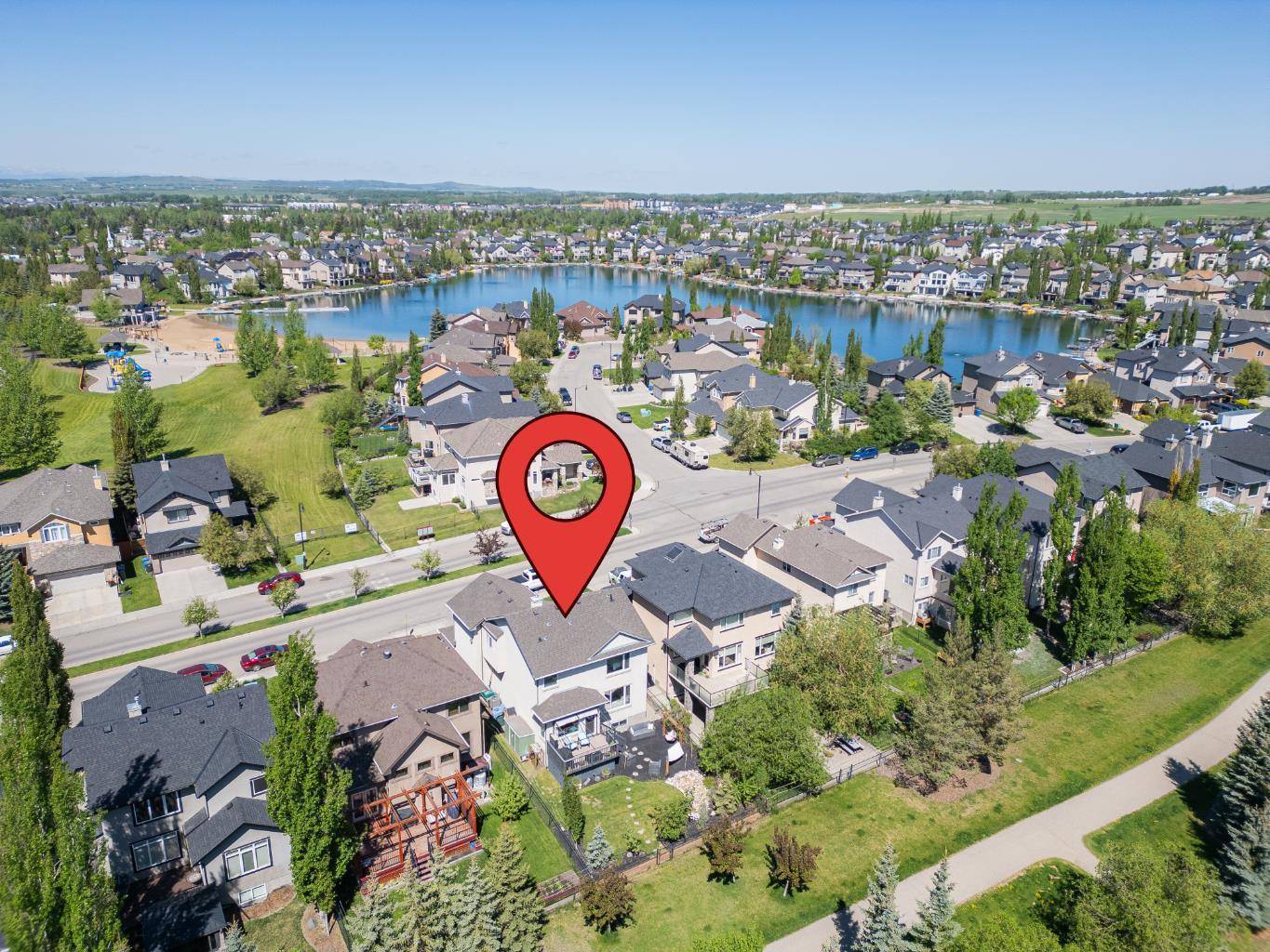 Okotoks, AB T1S2C7,277 Crystal Shores DR