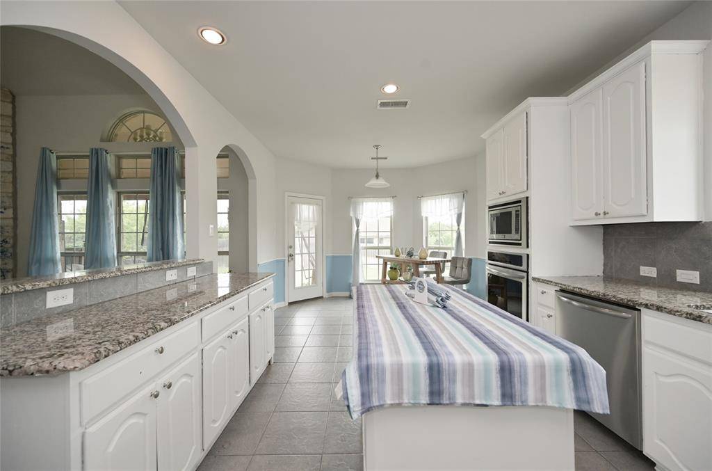 Cedar Hill, TX 75104,1067 Hollow Creek Drive