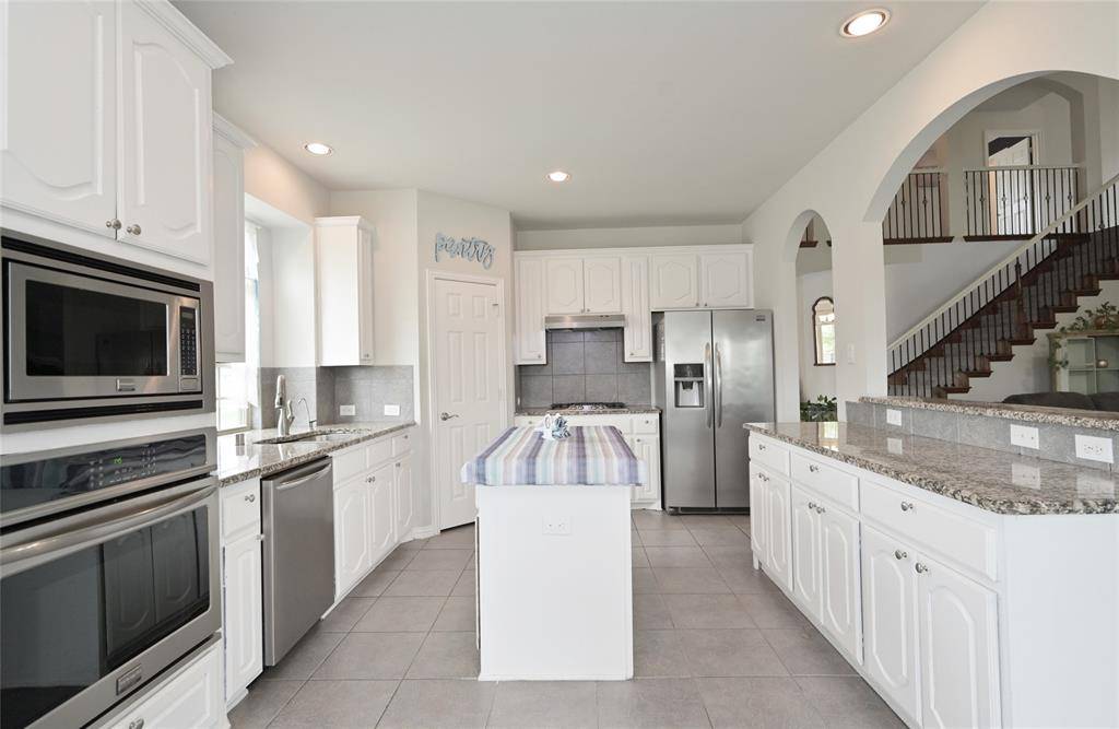 Cedar Hill, TX 75104,1067 Hollow Creek Drive