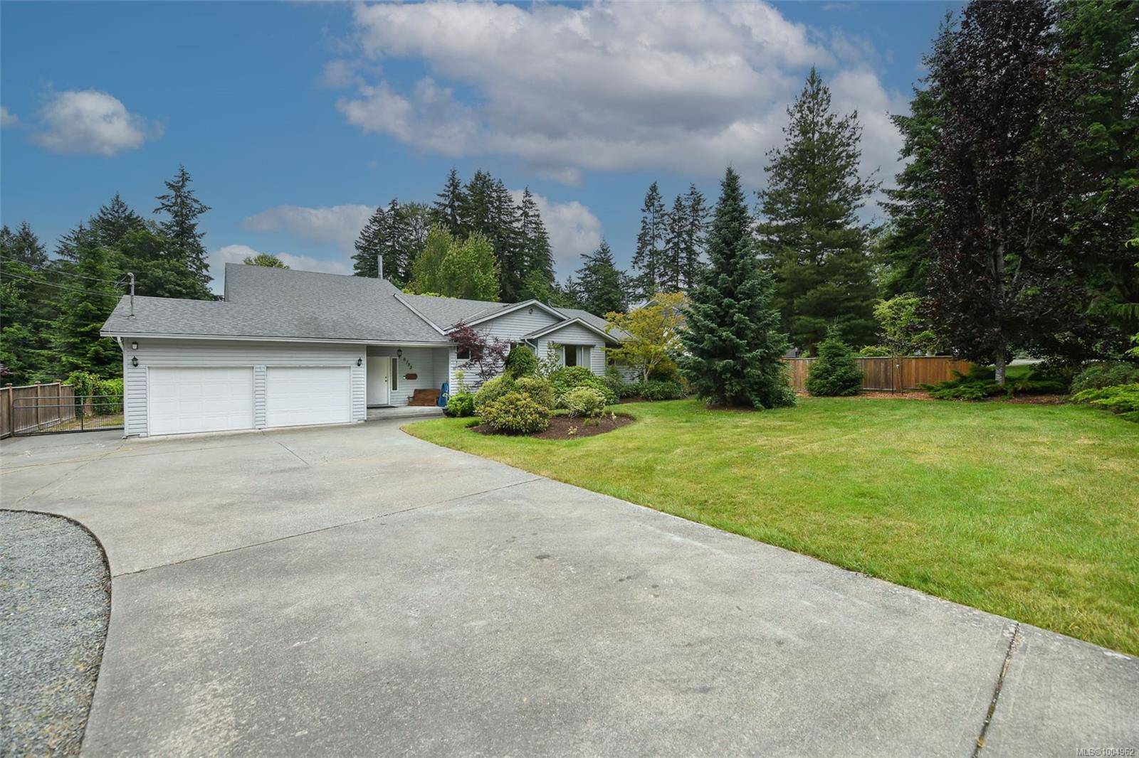 Black Creek, BC V9J 1J8,8732 Paulsen Rd