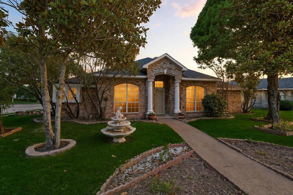 Rowlett, TX 75089,8301 Concord Drive