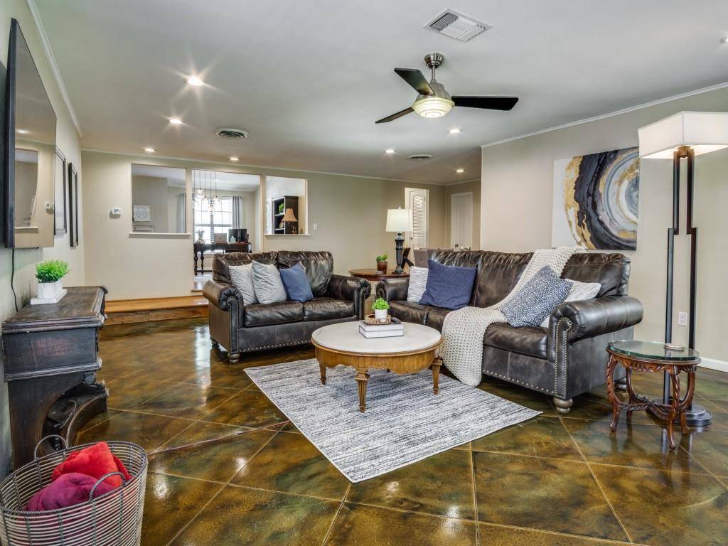 Fort Worth, TX 76109,3644 W Seminary Drive