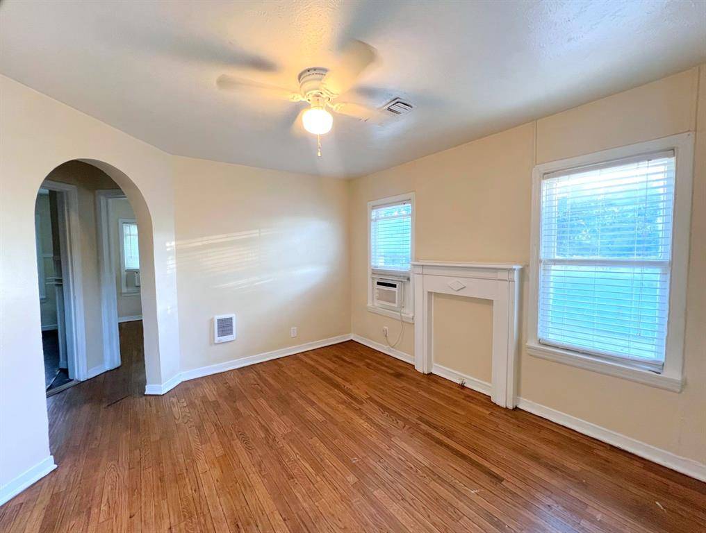 Fort Worth, TX 76111,2801 Primrose Avenue #Garage