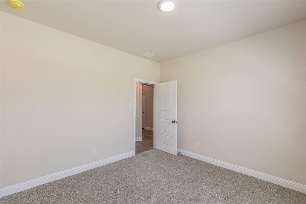 Alvarado, TX 76009,213 Navajo Trail