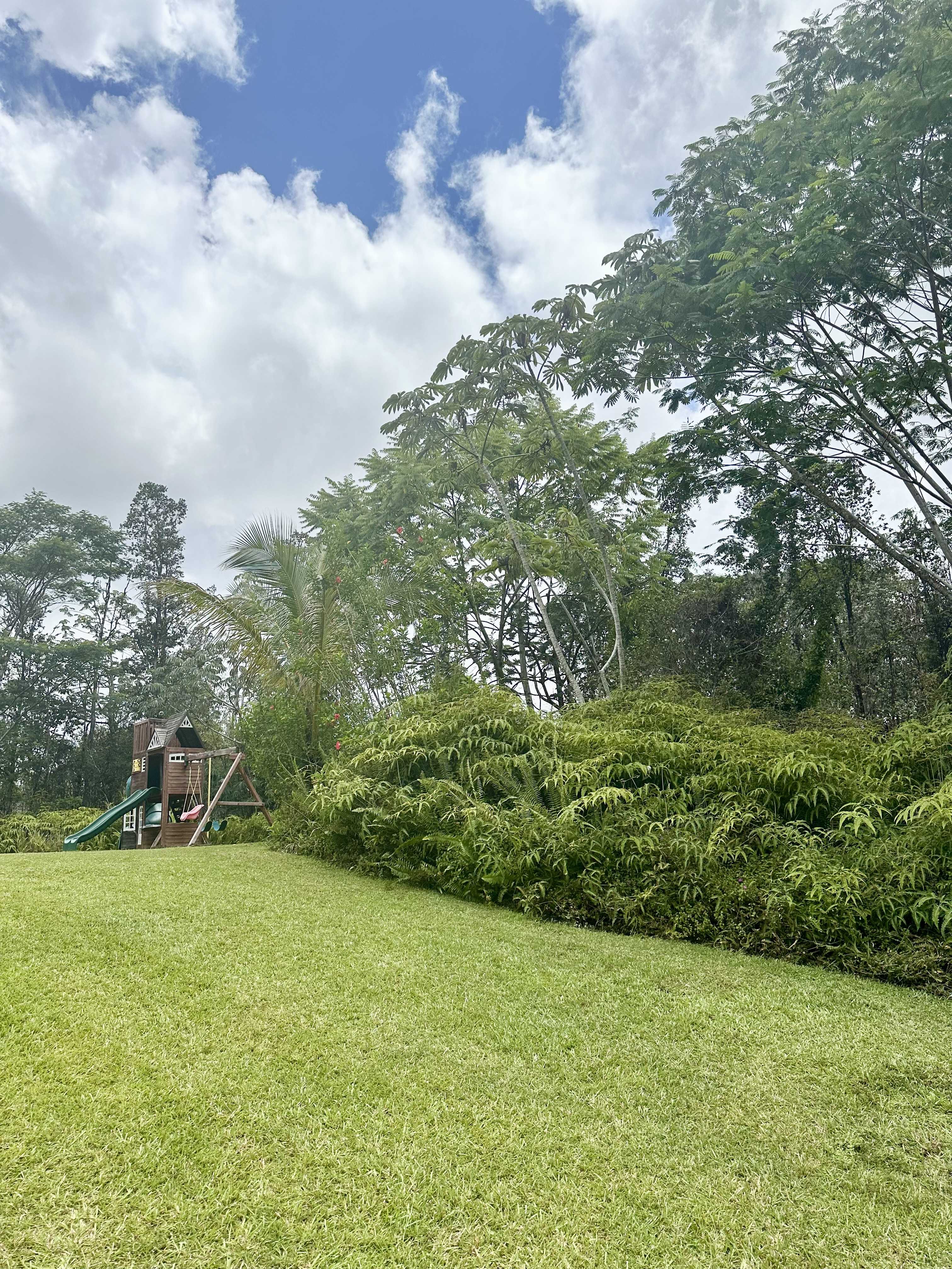 Mountain View, HI 96760,16-1520 MOHO RD