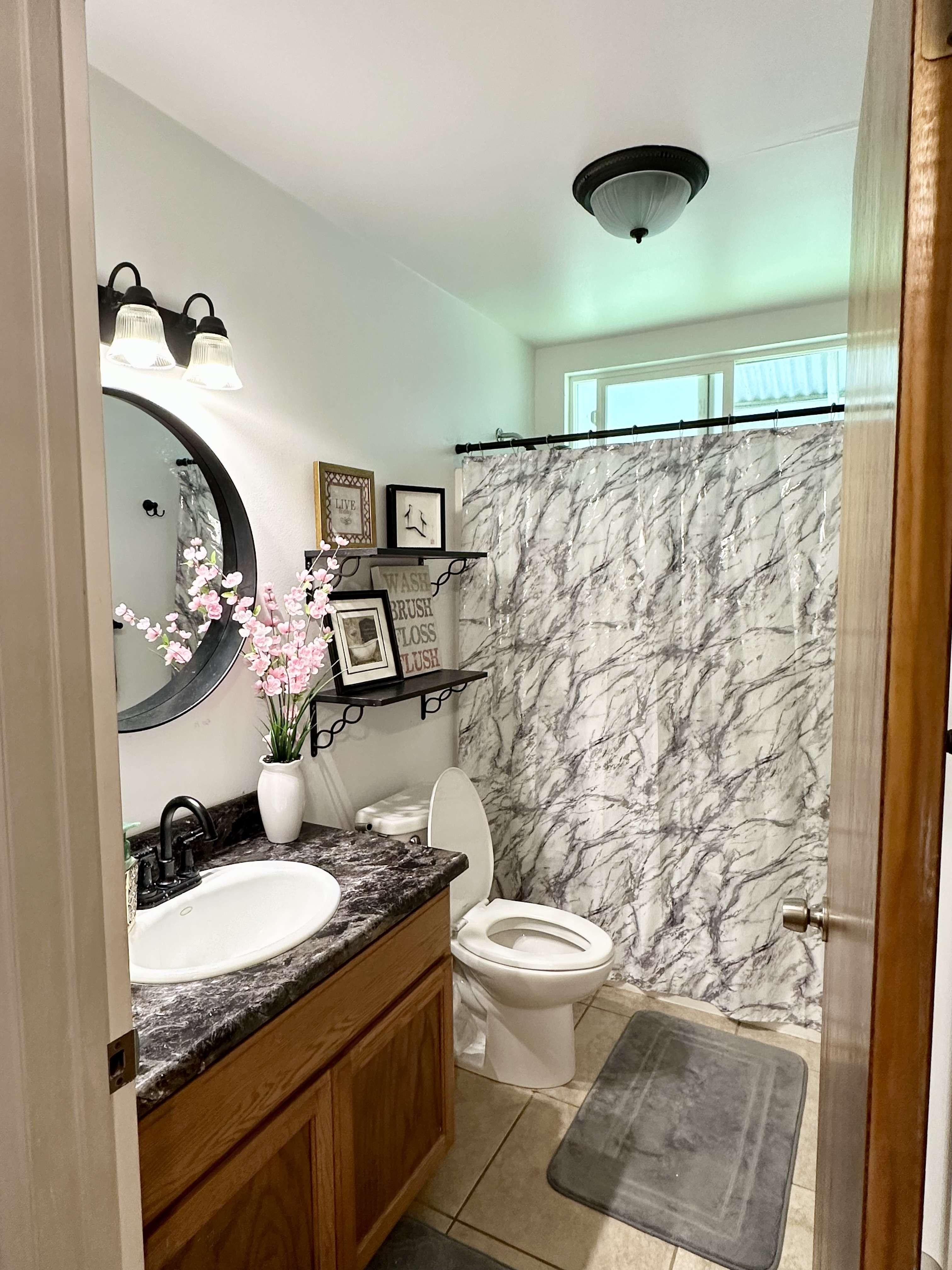 Mountain View, HI 96760,16-1520 MOHO RD