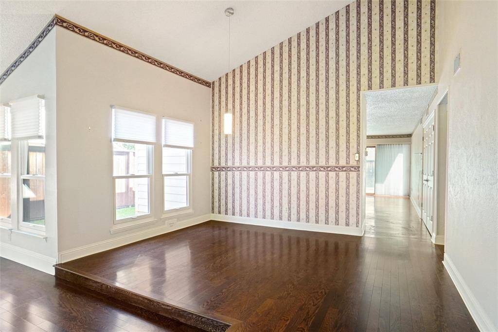 Bedford, TX 76021,2309 Mesquite Court W