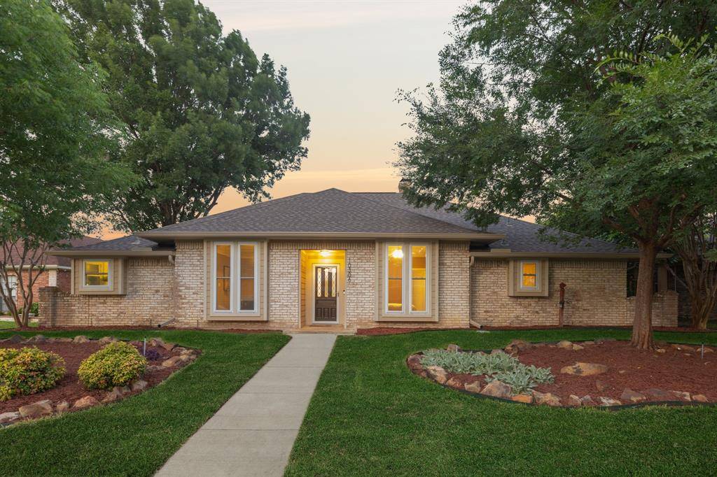 Dallas, TX 75243,10306 Cimmaron Trail