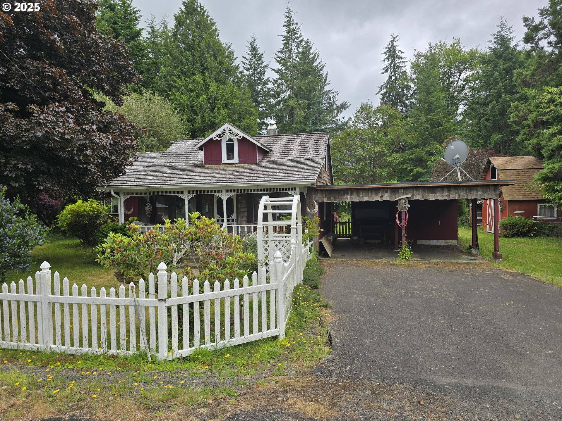 Astoria, OR 97103,37564 LABISKE LN
