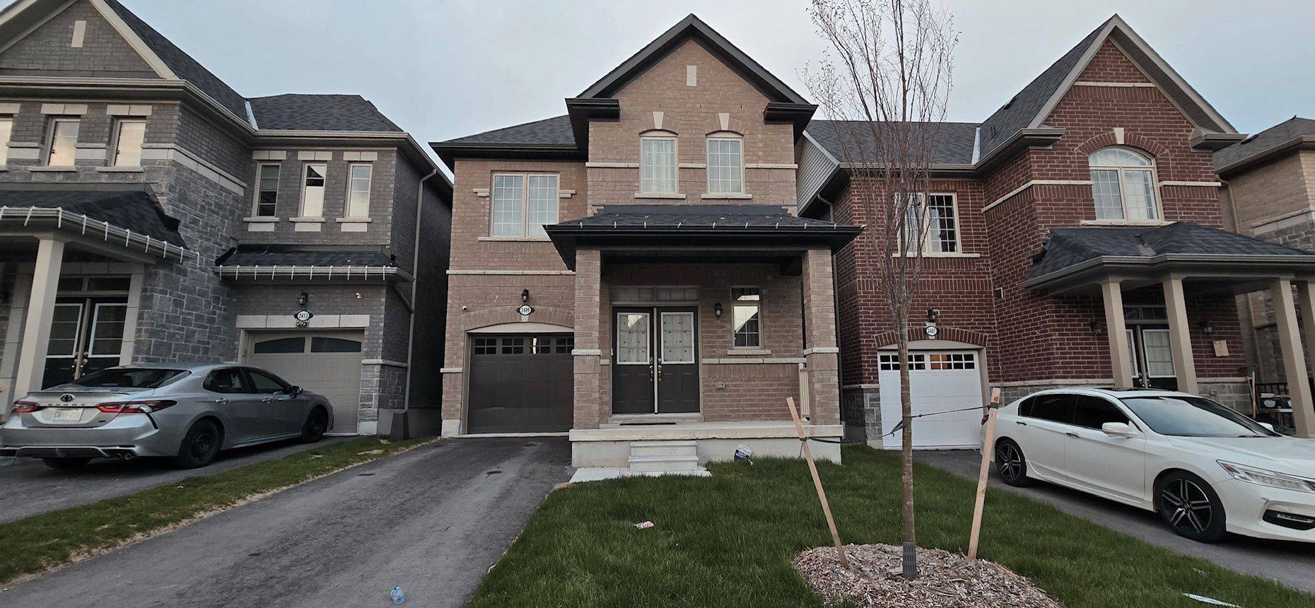 Pickering, ON L1X 0M6,2409 Angora ST
