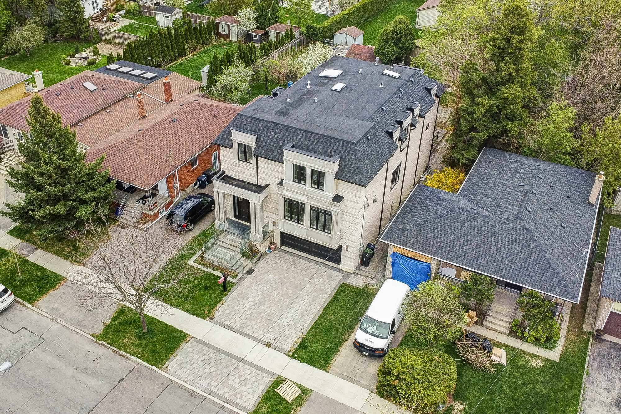 Toronto C06, ON M3H 2R1,149 Alexis BLVD