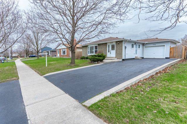 Milton, ON L9T 3M1,756 Mackenzie DR