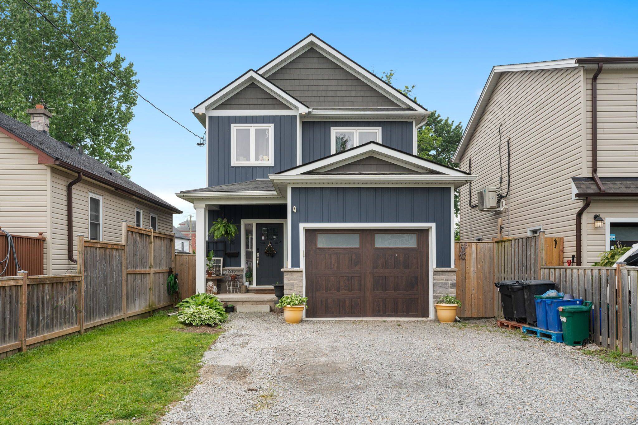 Welland, ON L3B 5J6,15 Erie ST