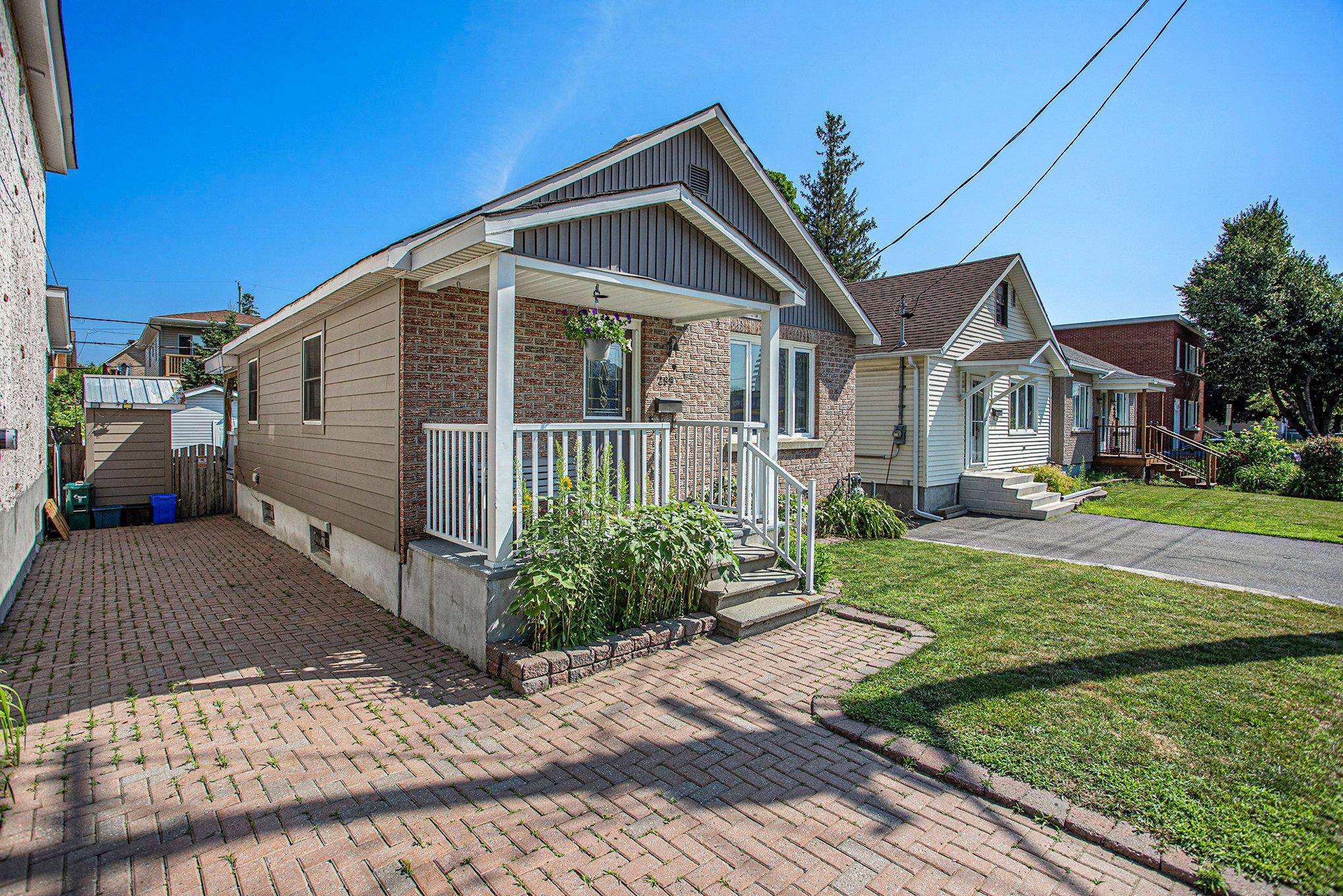 Vanier And Kingsview Park, ON K1L 5N7,299 Montfort ST