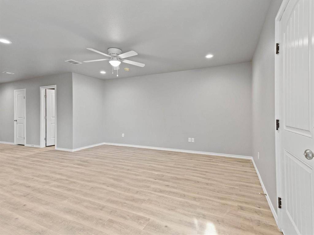Granbury, TX 76049,120 Abbey Park Court