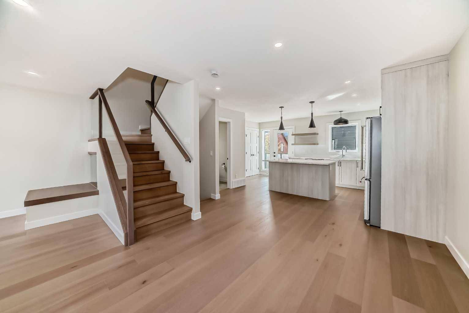 Canmore, AB T1W 1M4,1330 1st AVE #115