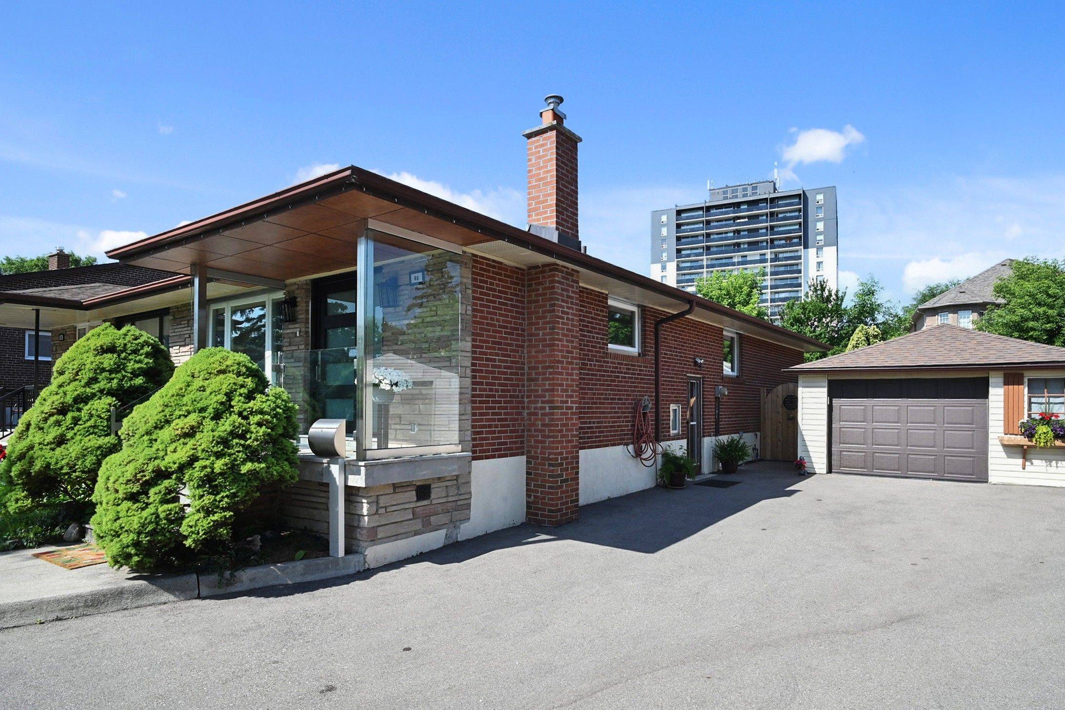 Toronto W08, ON M9B 5E6,68 Vanguard DR
