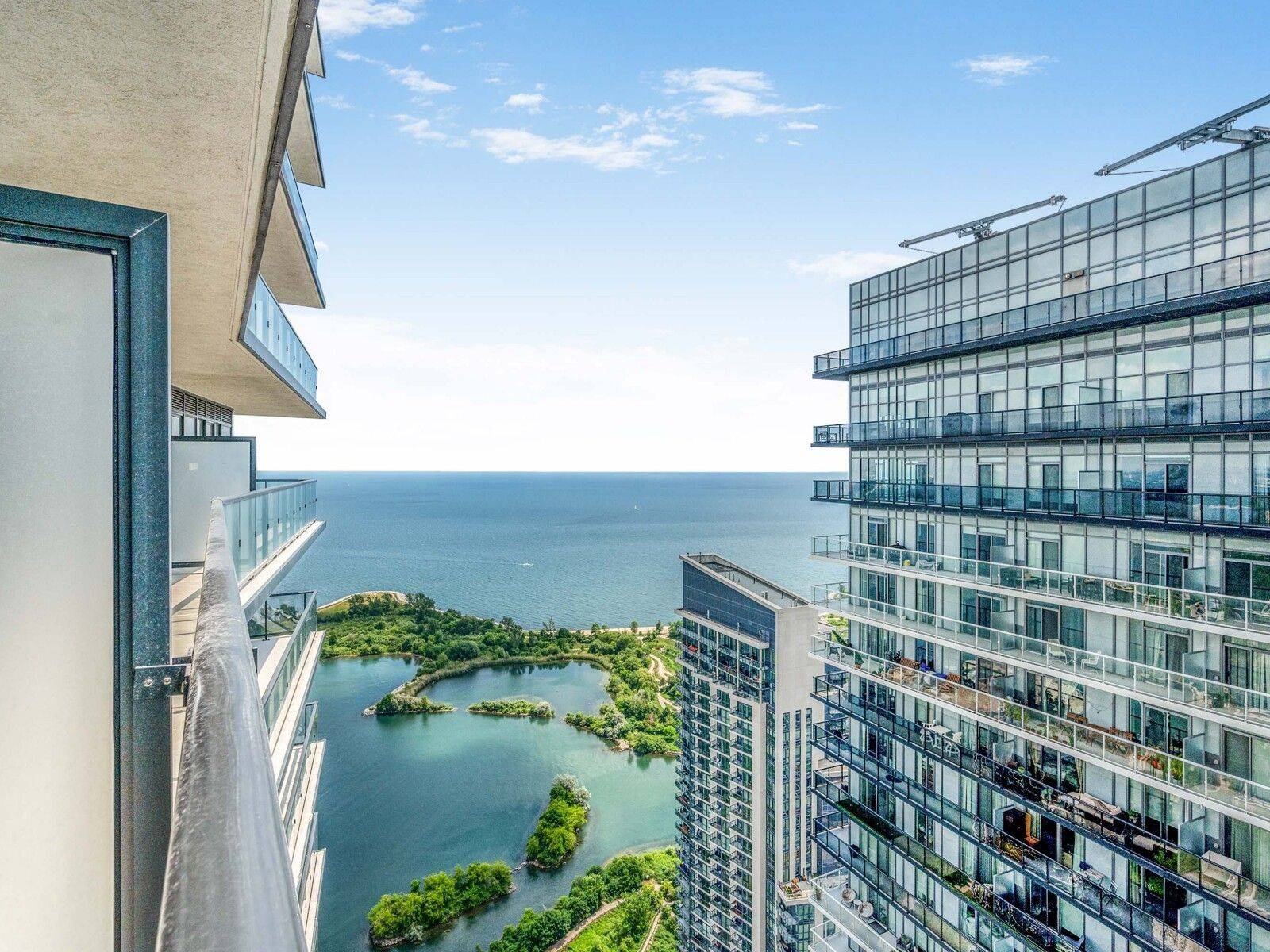 Toronto W06, ON M8V 0G9,38 Annie Craig DR #5107