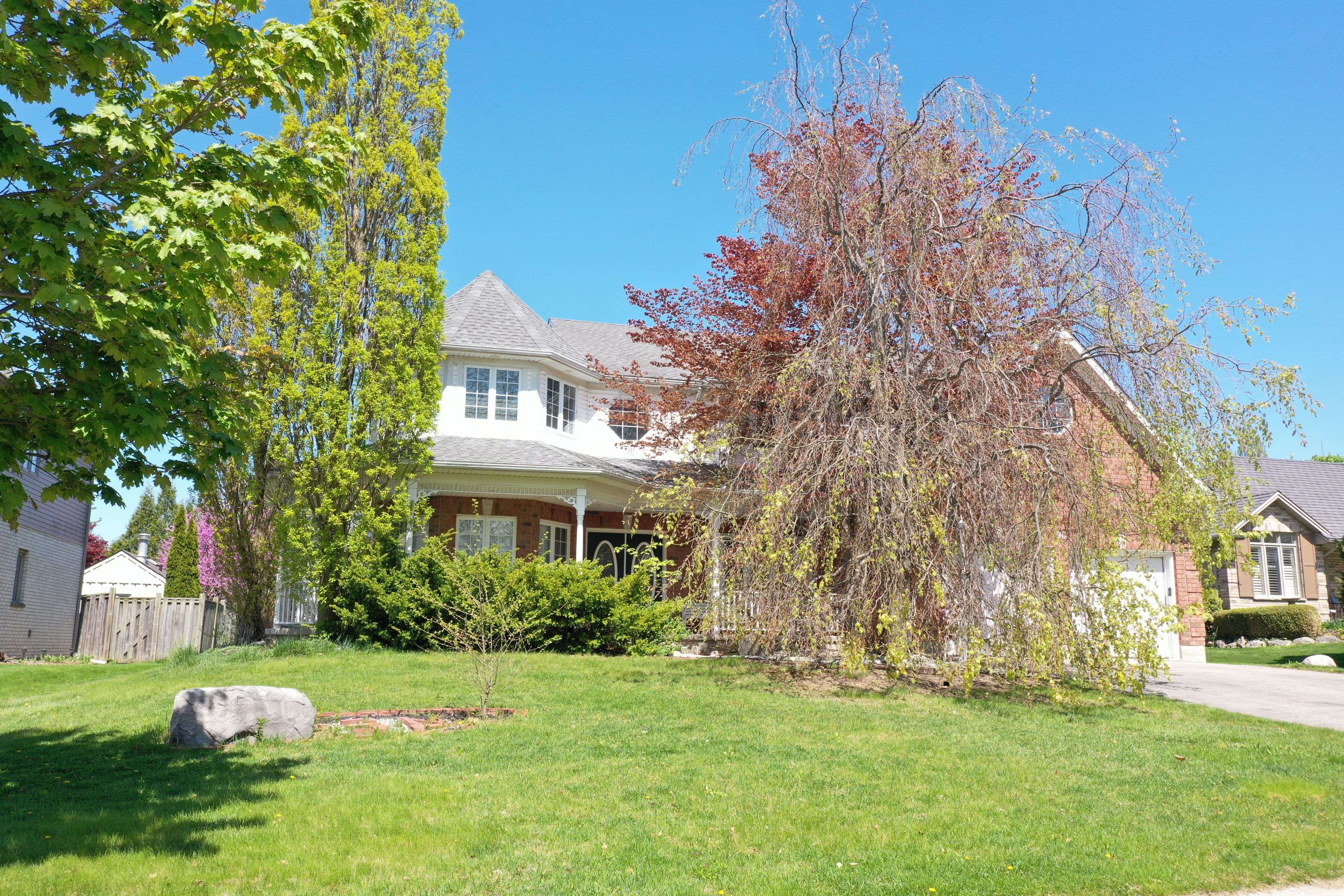 Middlesex Centre, ON N0L 1R0,30 Birchcrest DR