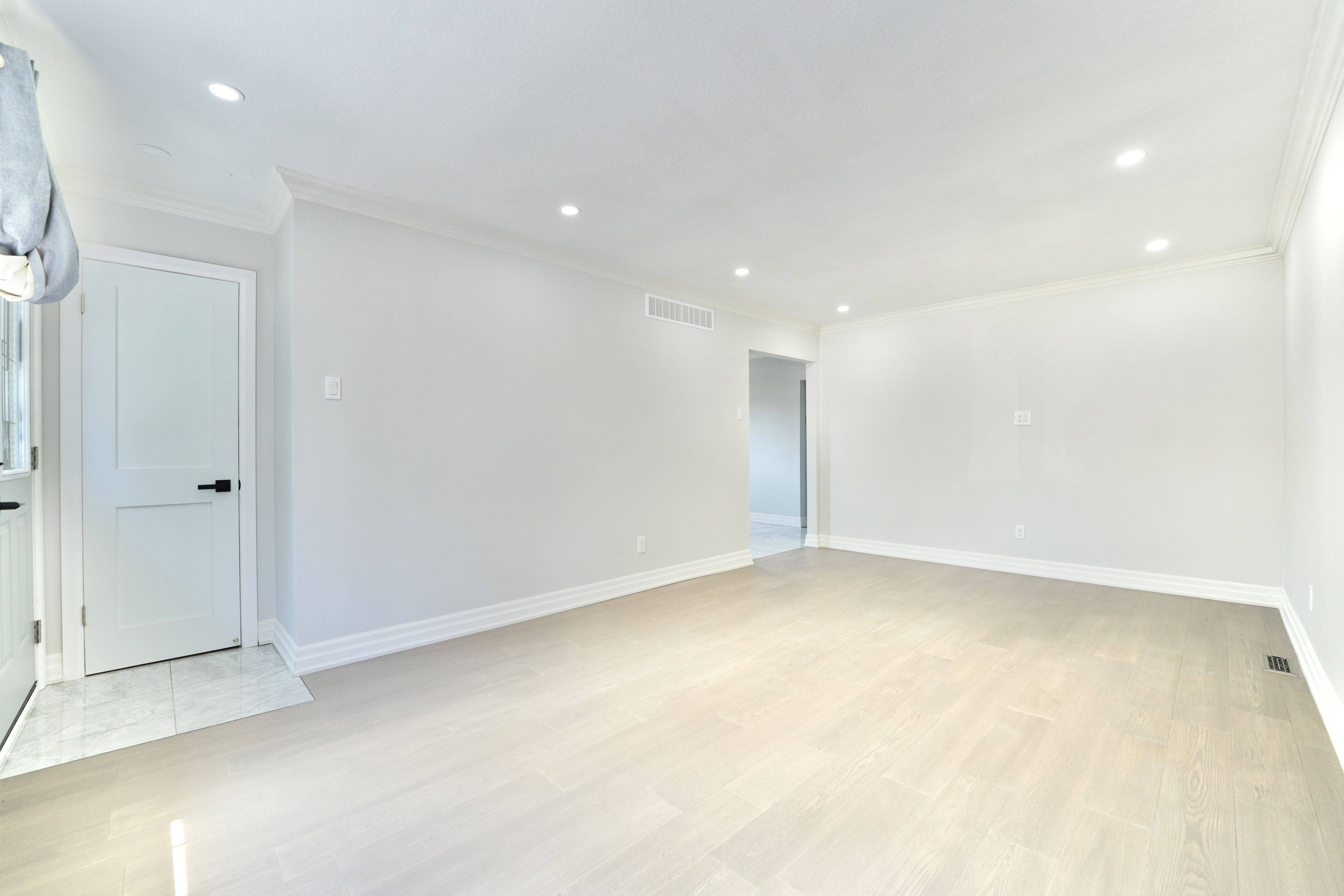 London East, ON N5V 1L3,9 Jena CRES