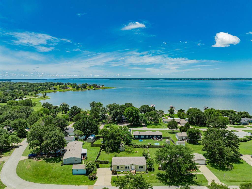 Kemp, TX 75143,10535 Northlake Circle