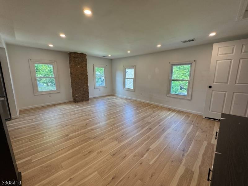 Bloomfield Twp., NJ 07003,561 E Passaic Ave #2