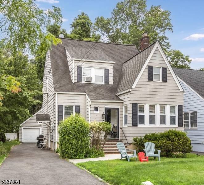 Maplewood Twp., NJ 07040,90 Midland Blvd