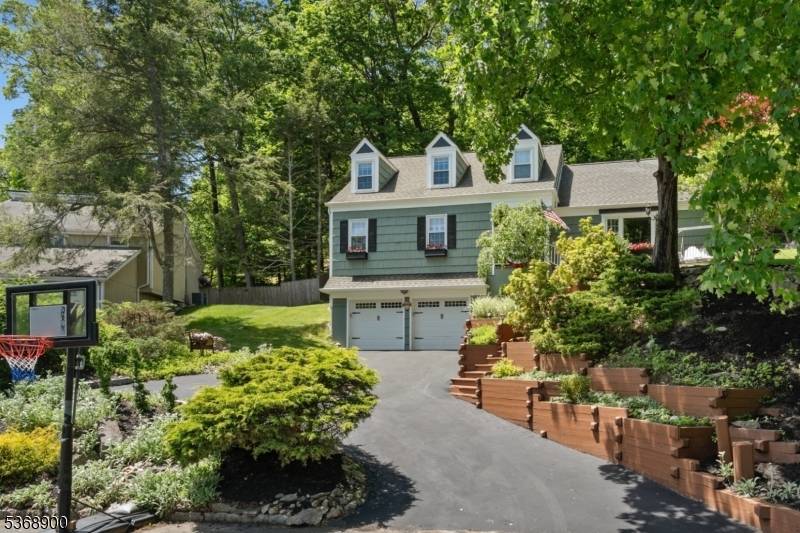 Sparta Twp., NJ 07871,8 Cardinal Dr