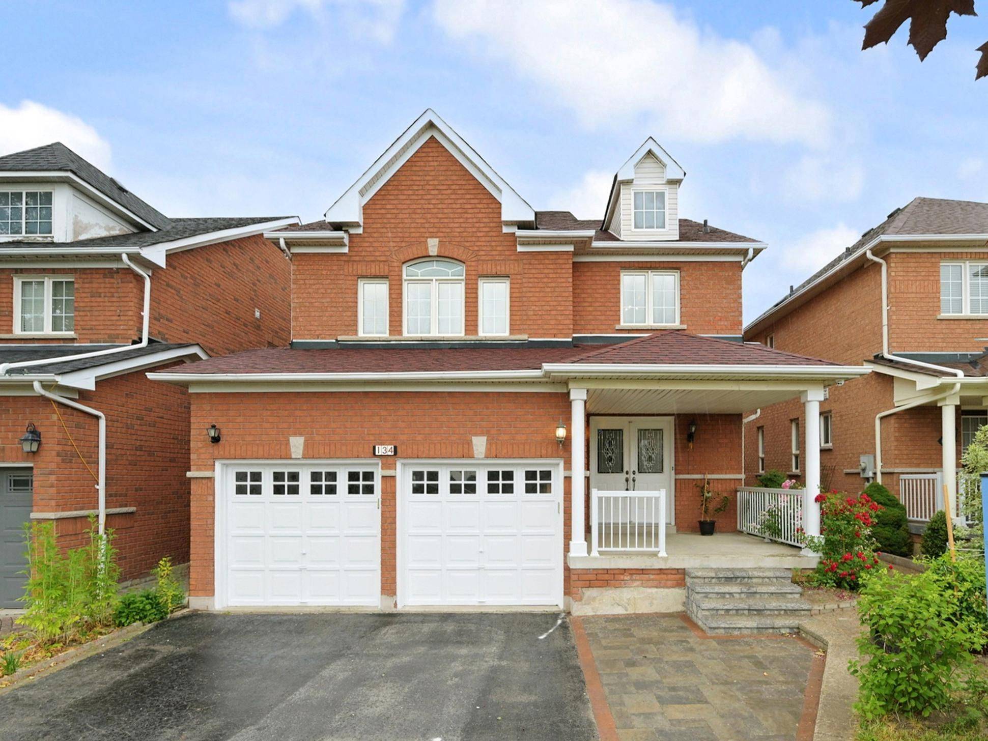 Whitby, ON L1P 1W7,134 Medland AVE