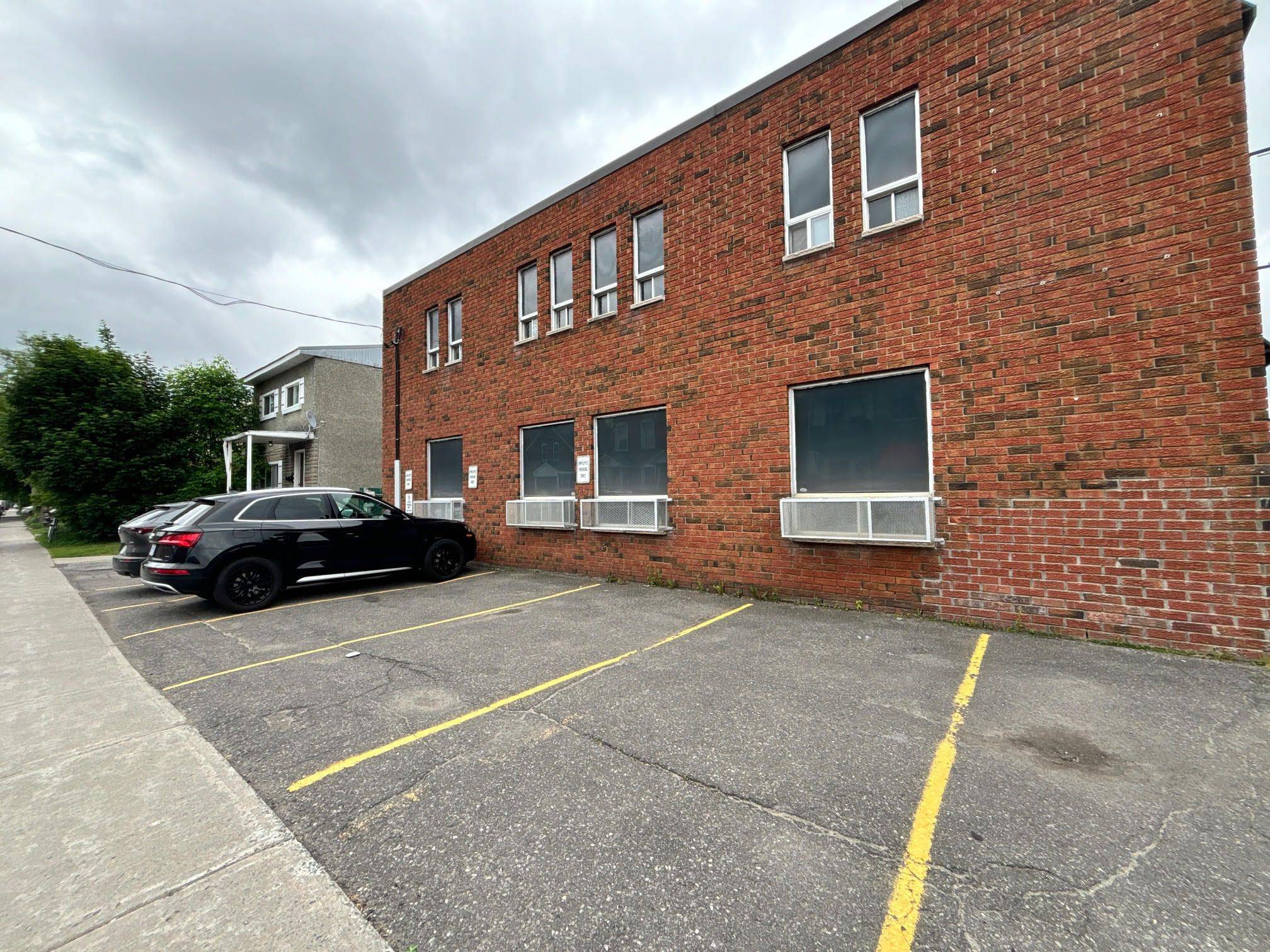 Lower Town - Sandy Hill, ON K1N 7C7,171 Dalhousie ST
