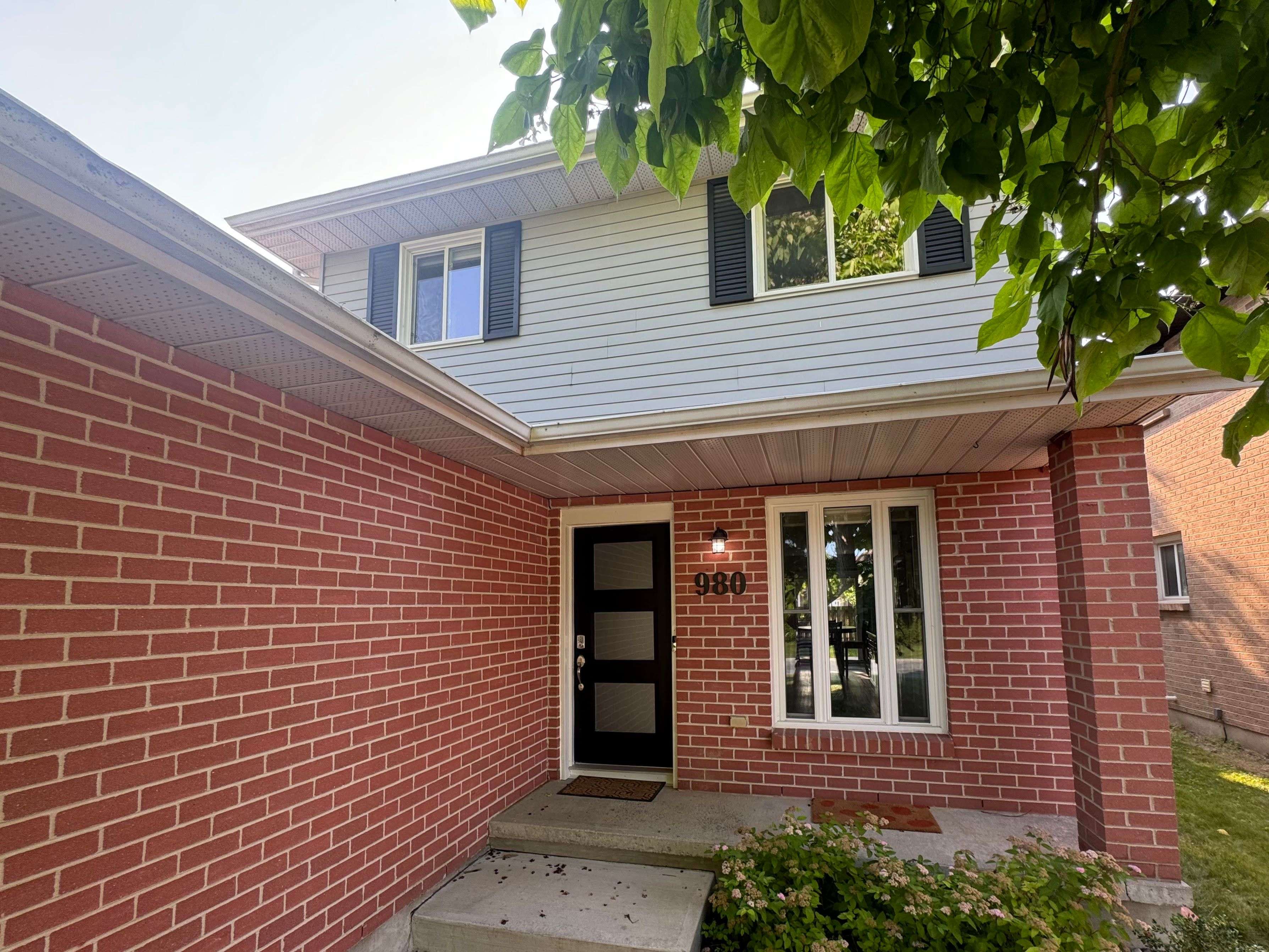 Kingston, ON K7P 1Y7,980 Heaton RD