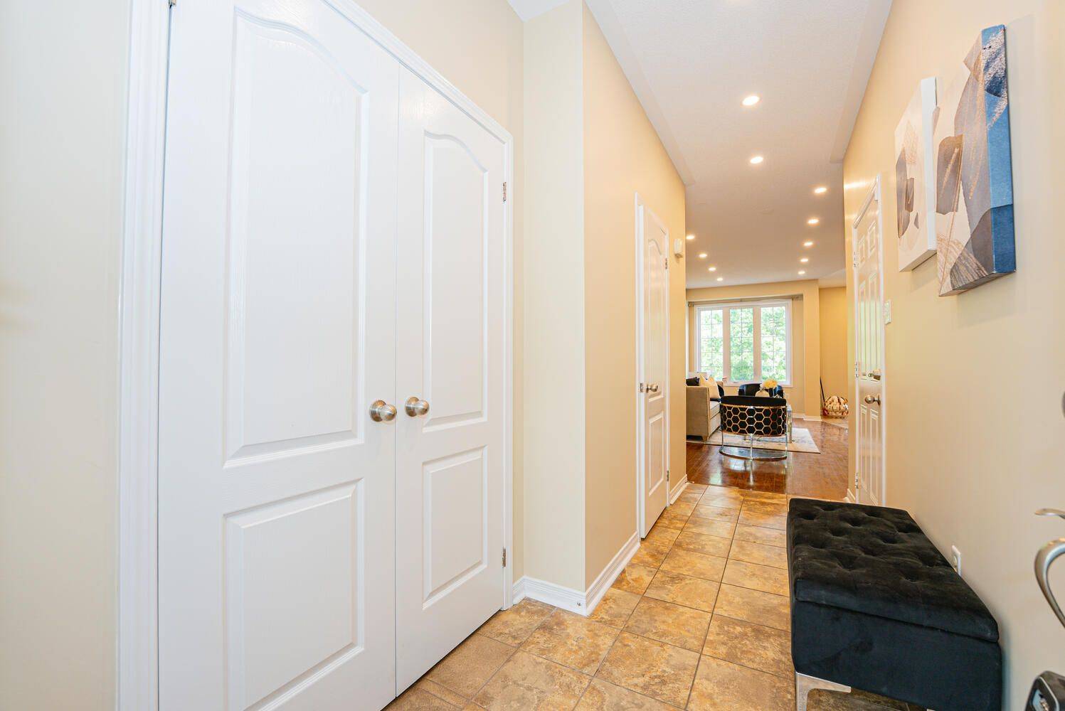 Brantford, ON N3T 0G7,21 Diana AVE #43
