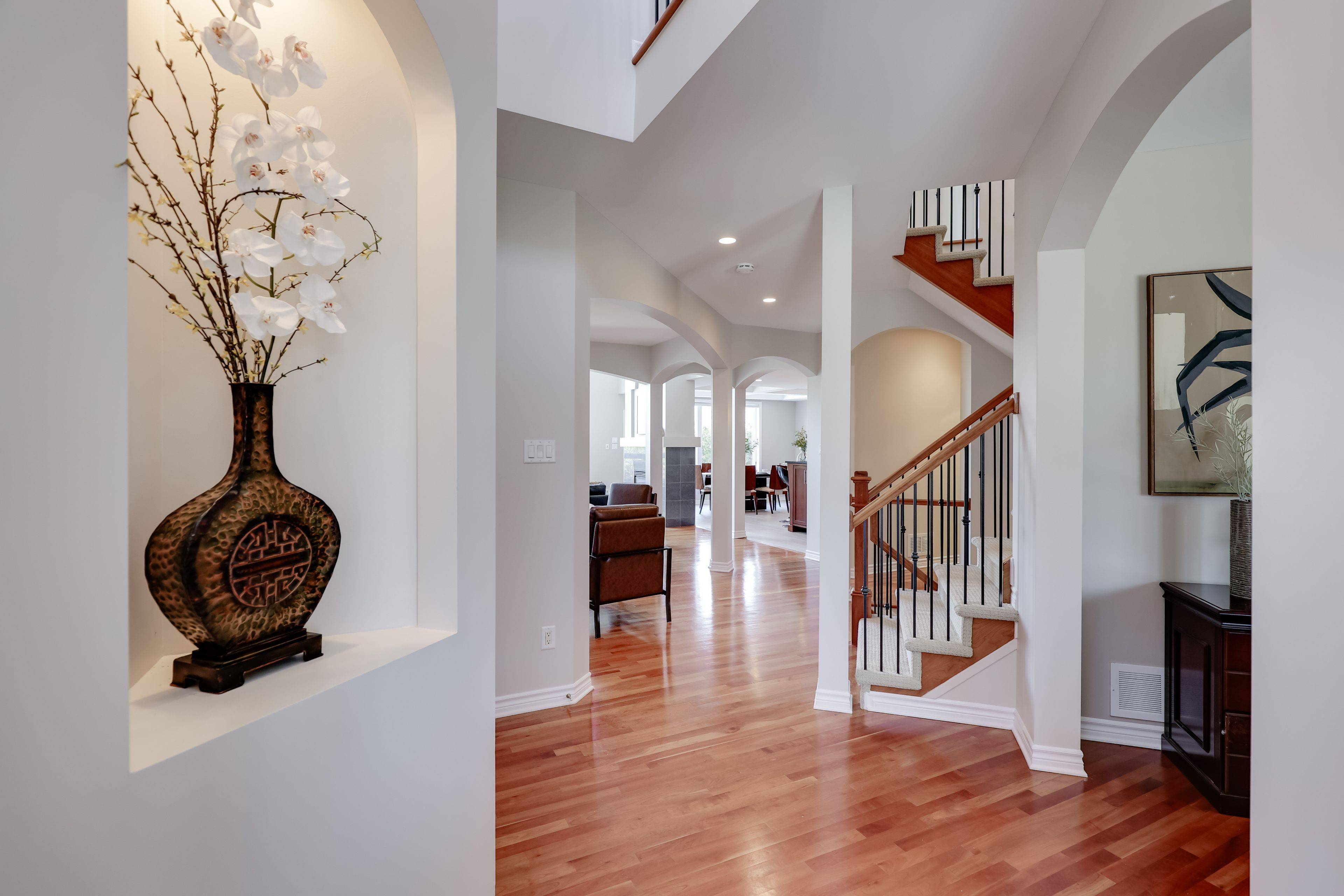 Mooneys Bay - Carleton Heights And Area, ON K2C 4H2,665 KOCHAR DR