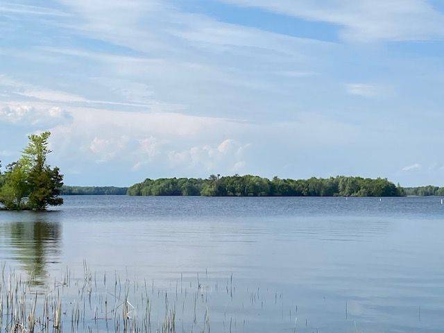 Rideau Lakes, ON K0G 1L0,Part 1 R13 RD