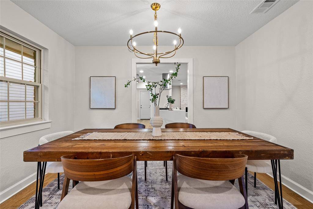Dallas, TX 75238,10017 Lanshire Drive