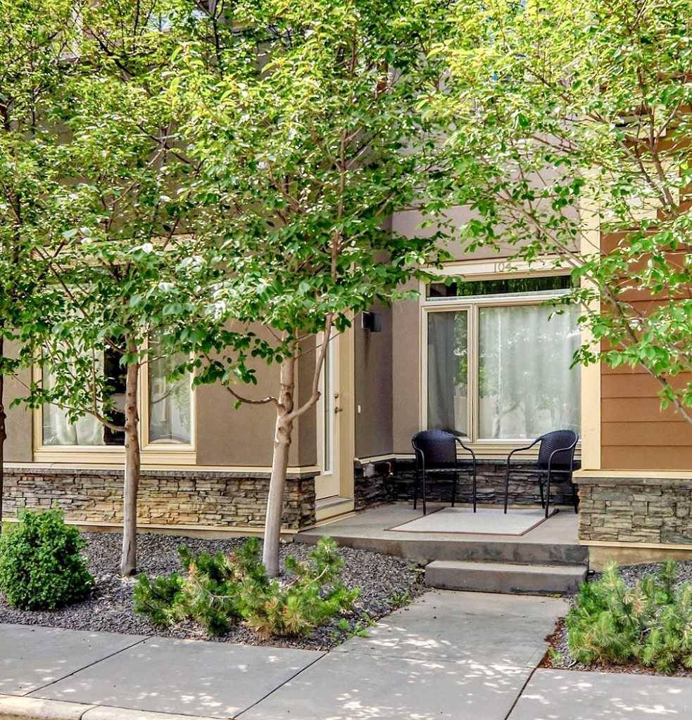 Calgary, AB T3H 0Y4,7 Westpark Common SW #104