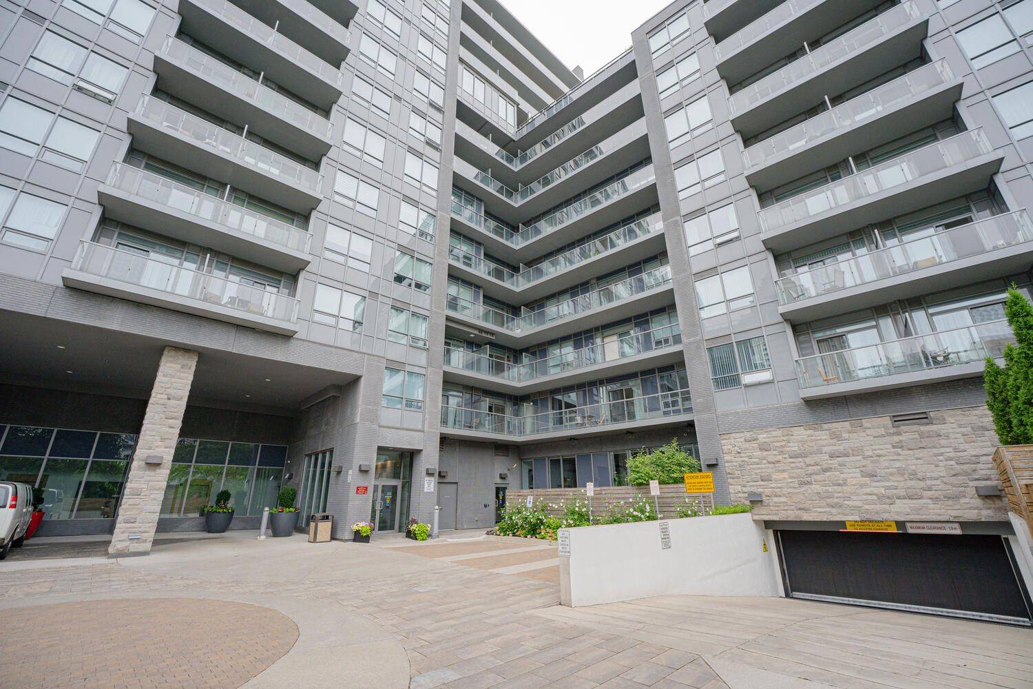 Toronto C15, ON M2K 0E9,7 Kenaston GDNS E #220