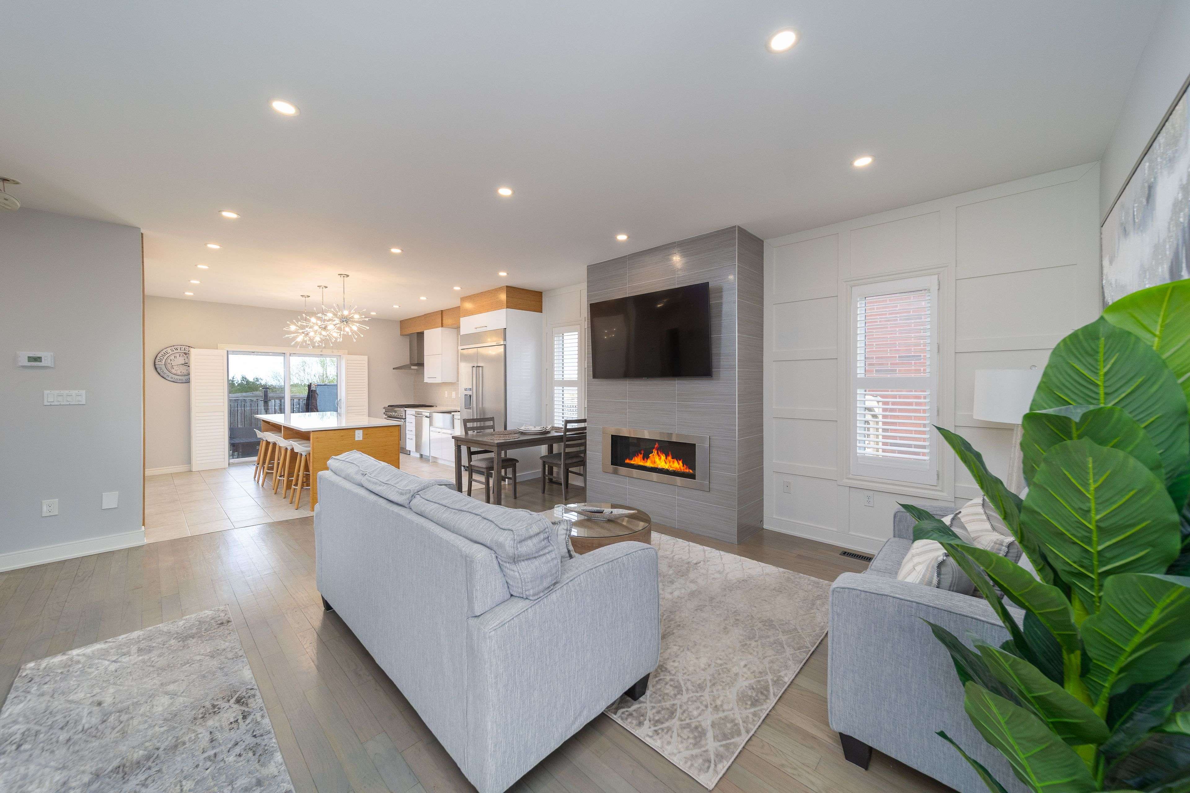 Barrie, ON L4N 0Z1,41 THRUSHWOOD DR