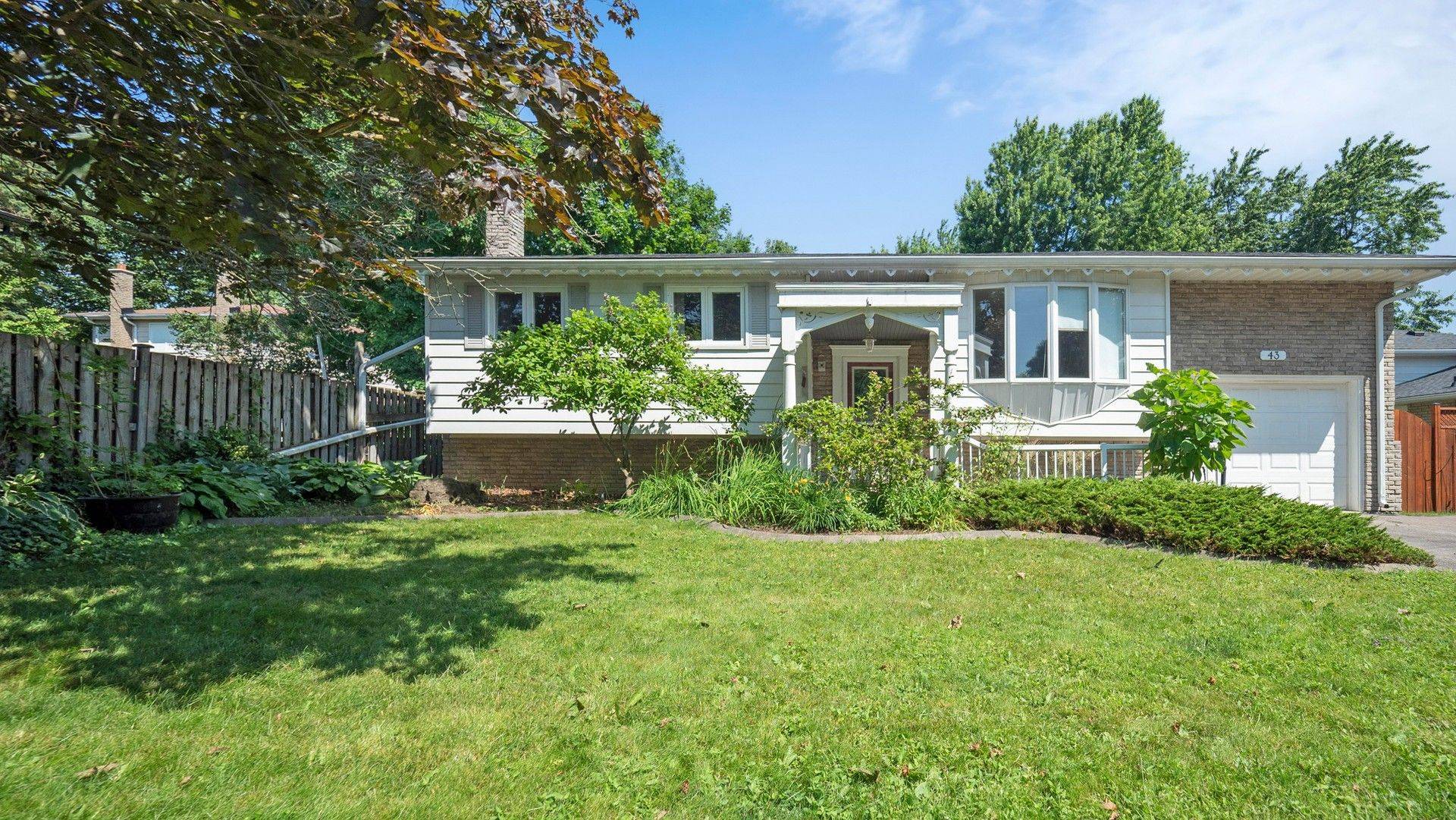 Orangeville, ON L9W 3B7,43 Westmorland AVE