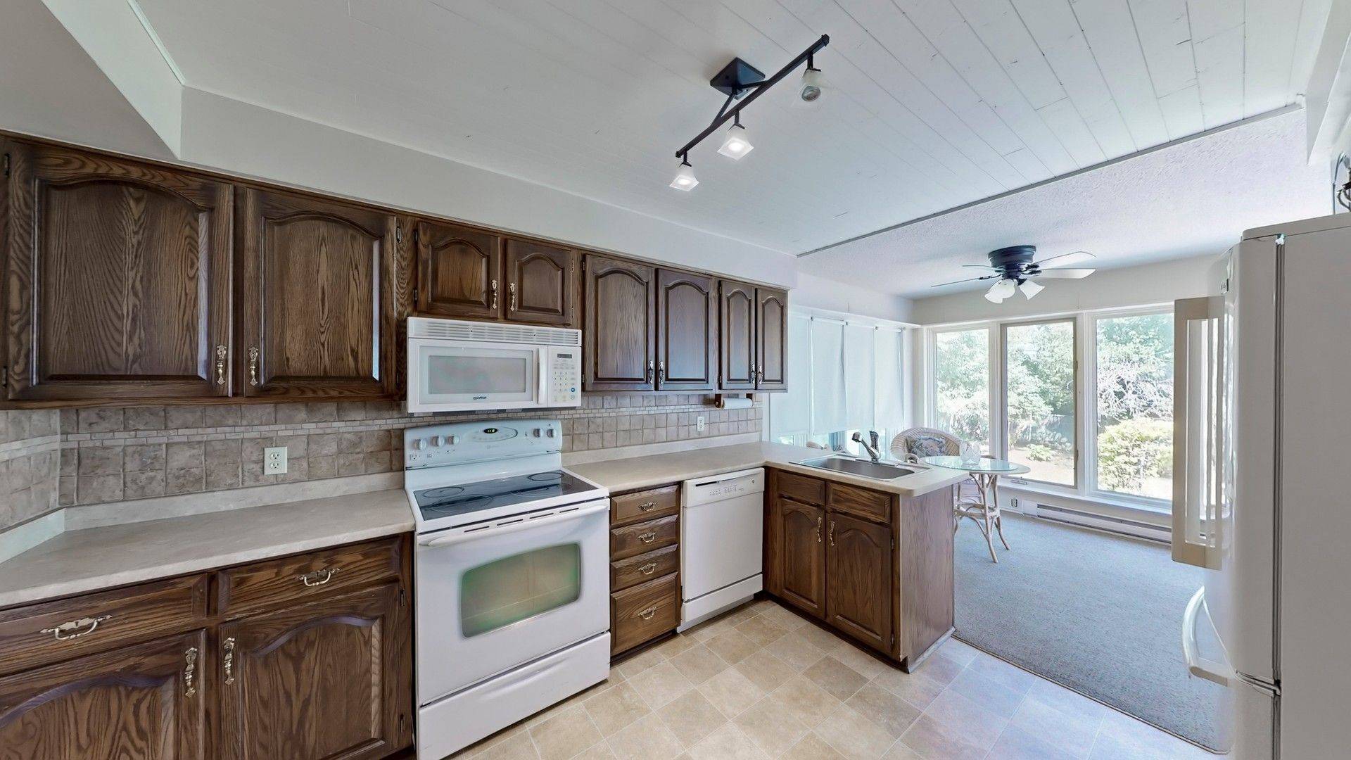 Orangeville, ON L9W 3B7,43 Westmorland AVE