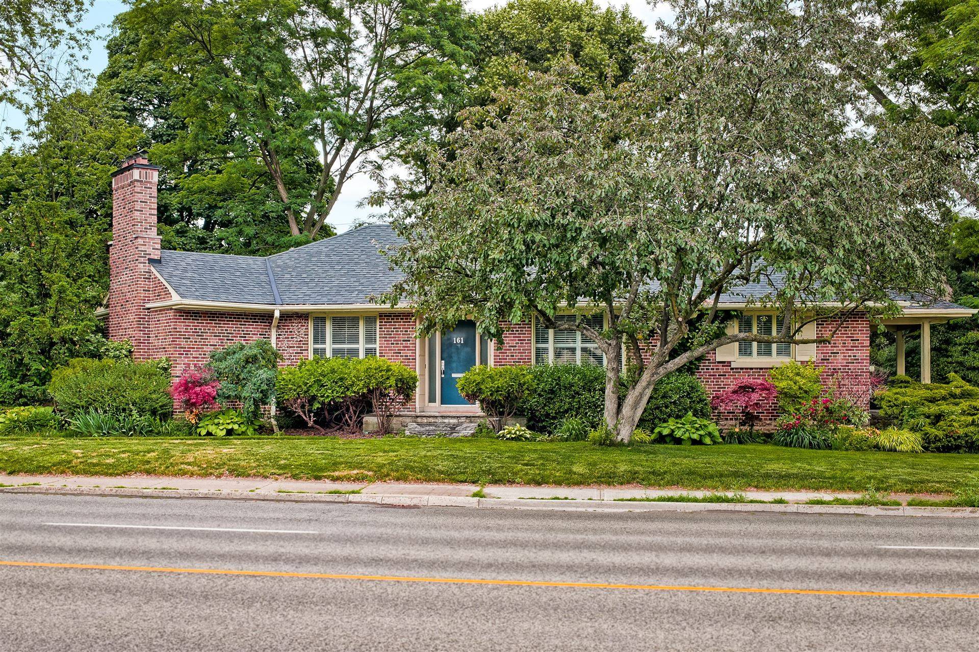 Toronto W08, ON M9A 1H5,161 Burnhamthorpe RD